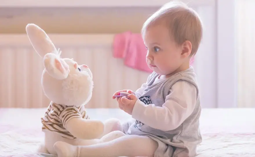 Autismus Baby - Frühe Anzeichen erkennen & richtig handeln