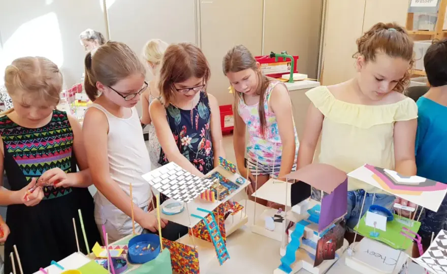 Bauen mit Alltagsmaterialien im Kindergarten - Der Praxis-Guide